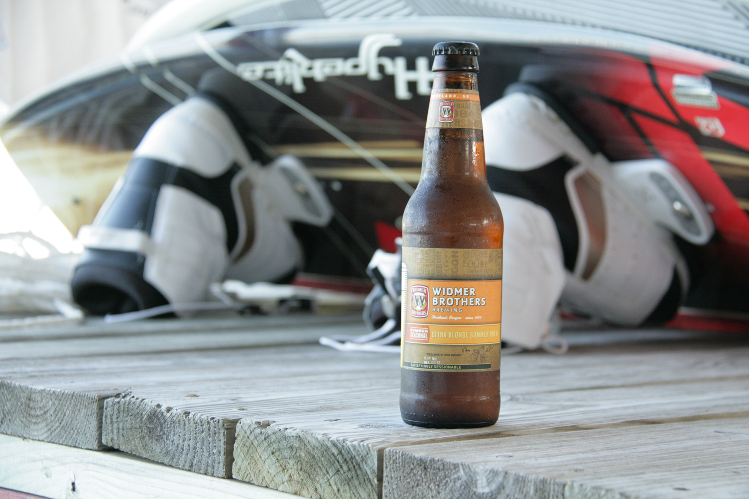 Enjoy Citra Blonde Summer pool beer this warm season.